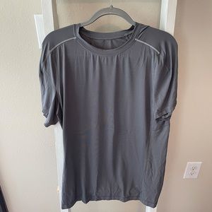 Lululemon T-Shirt